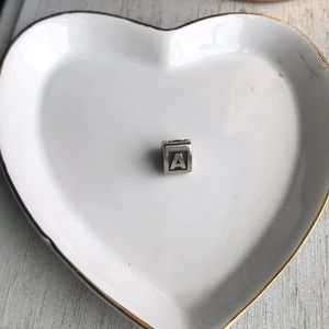 💯 Authentic Pandora Charm